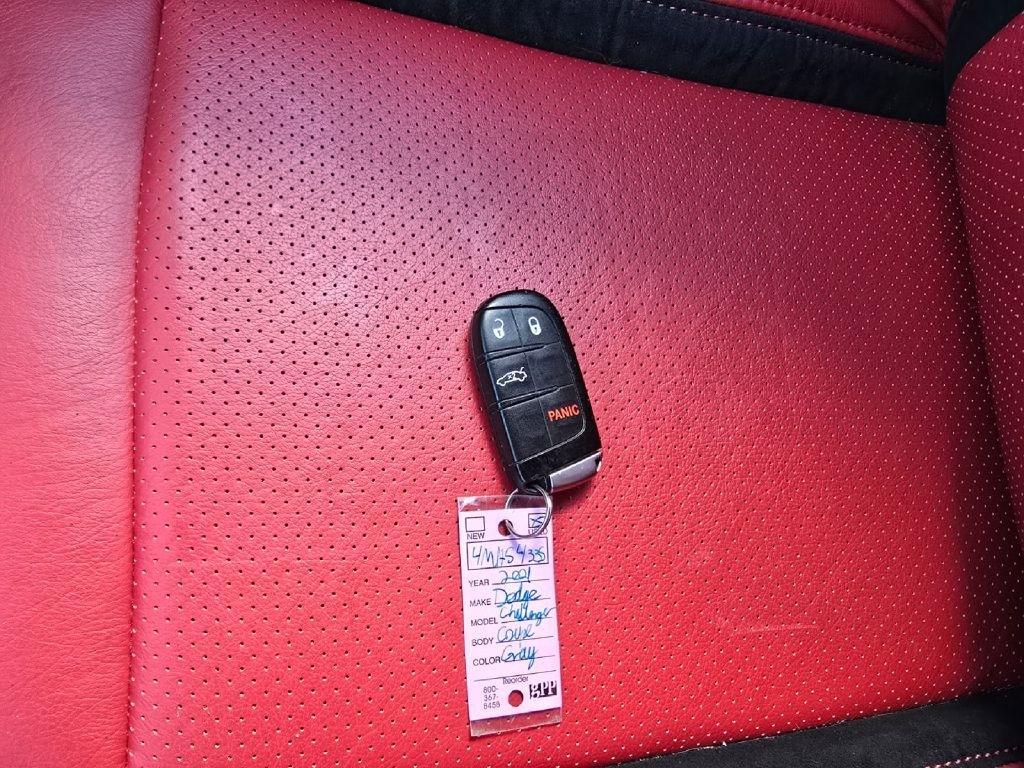 Dodge Challenger SXT AWD 2021