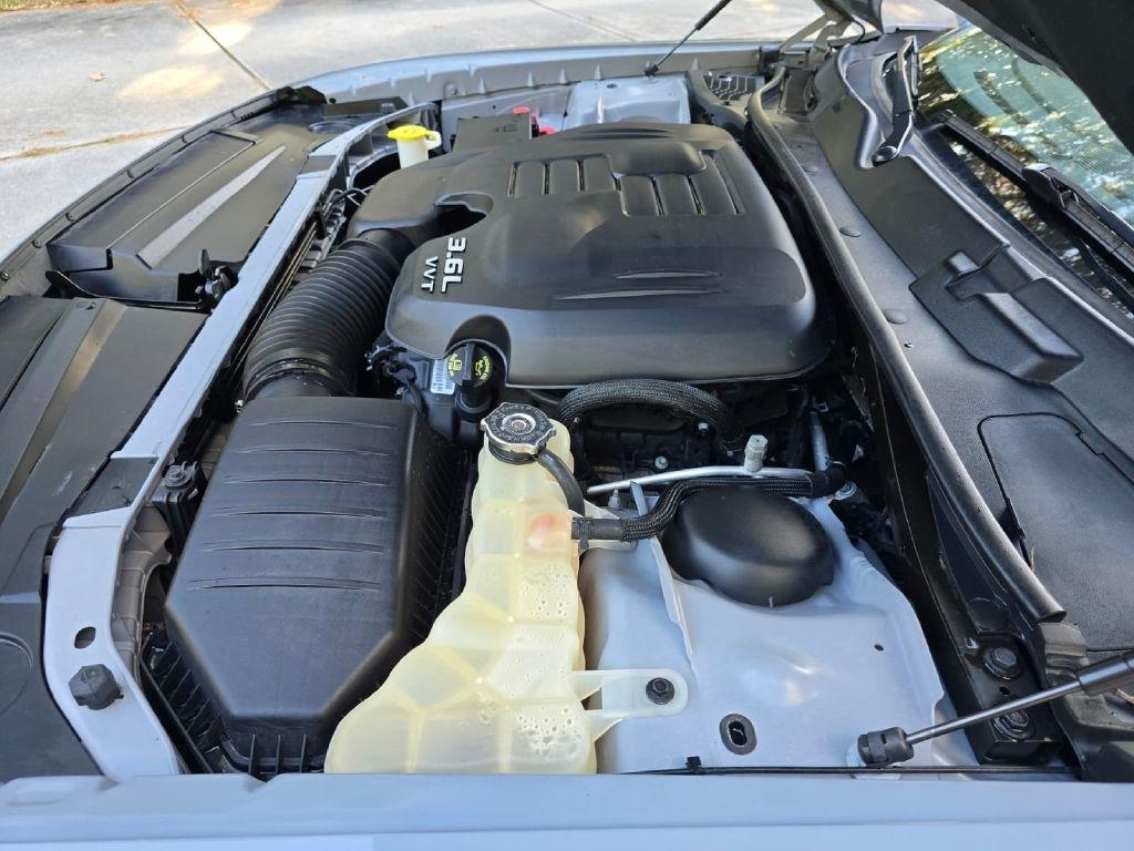 Dodge Challenger SXT AWD 2021