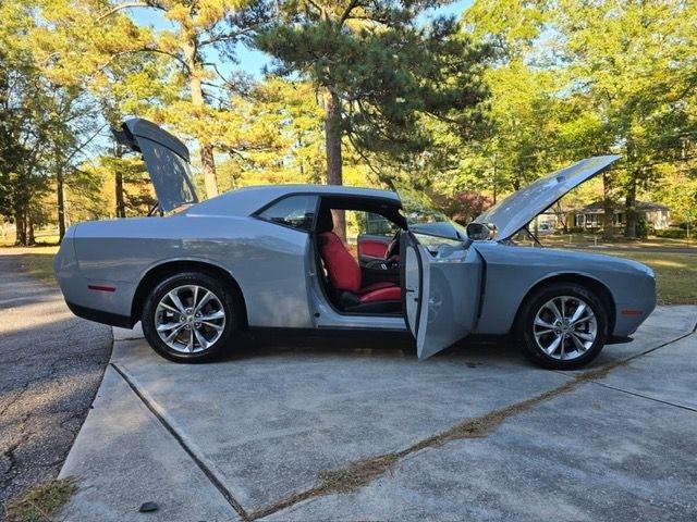 Dodge Challenger SXT AWD 2021
