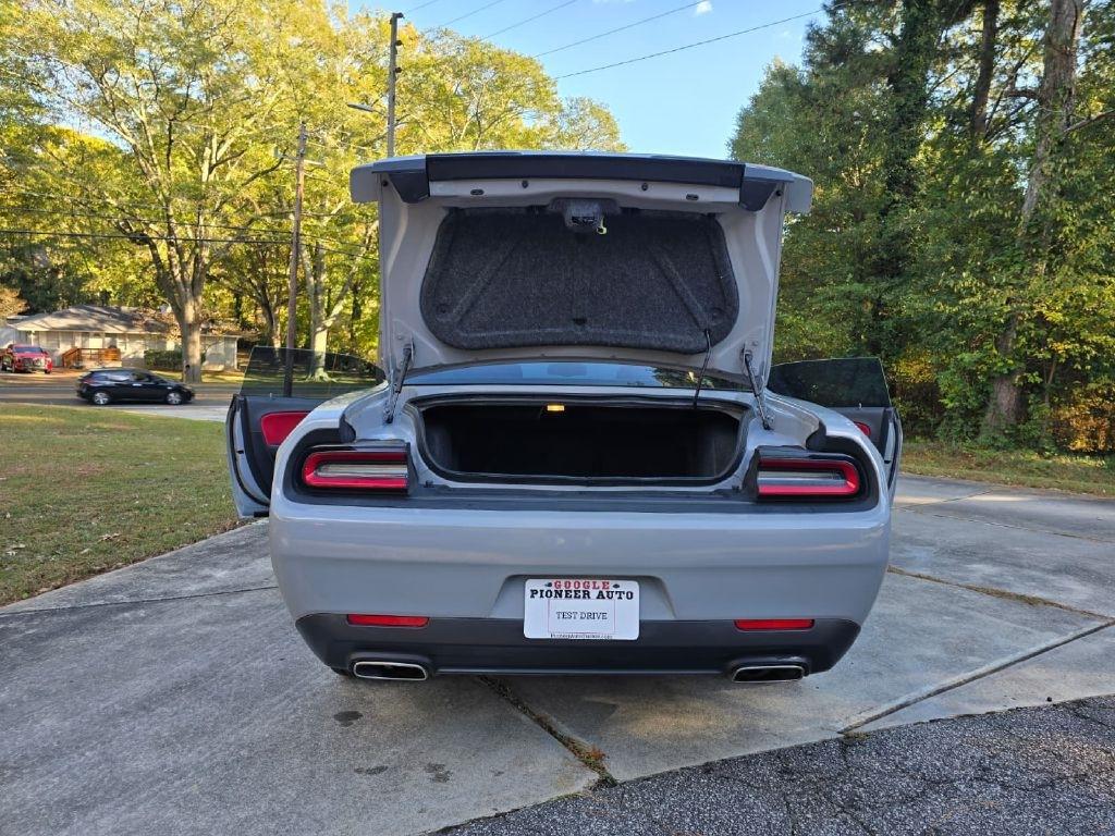 Dodge Challenger SXT AWD 2021
