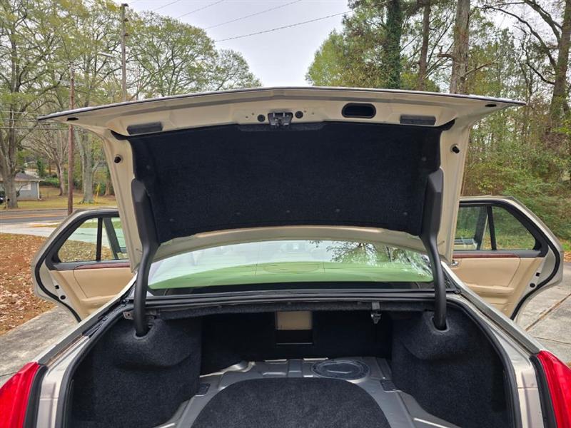 Cadillac DTS Sedan 2007