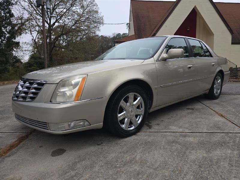 Cadillac DTS Sedan 2007