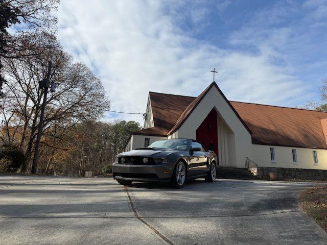 Ford Mustang GT convertible 2010