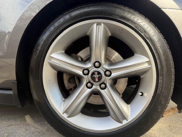 Ford Mustang GT convertible 2010