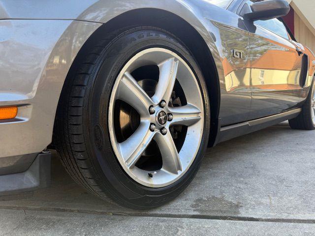 Ford Mustang GT convertible 2010