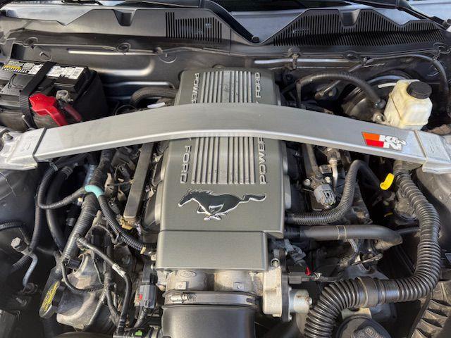 Ford Mustang GT convertible 2010