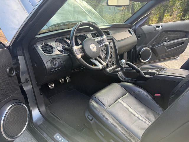 Ford Mustang GT convertible 2010