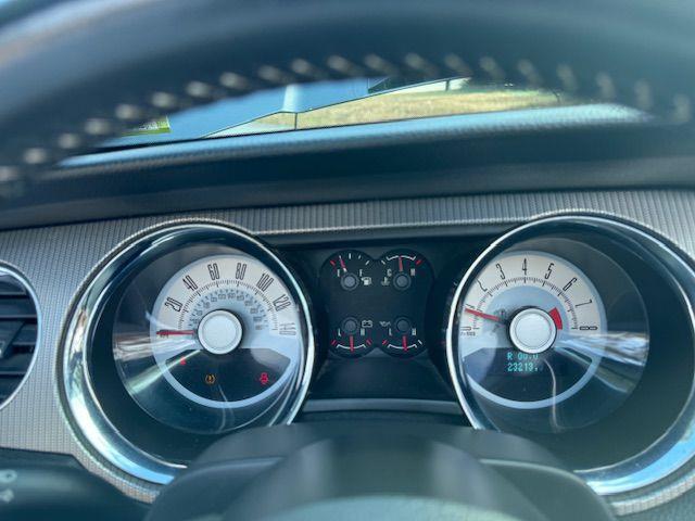 Ford Mustang GT convertible 2010