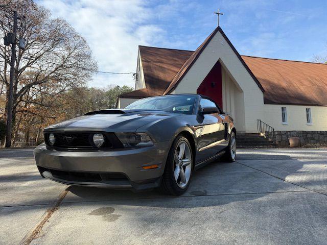 Ford Mustang GT convertible 2010