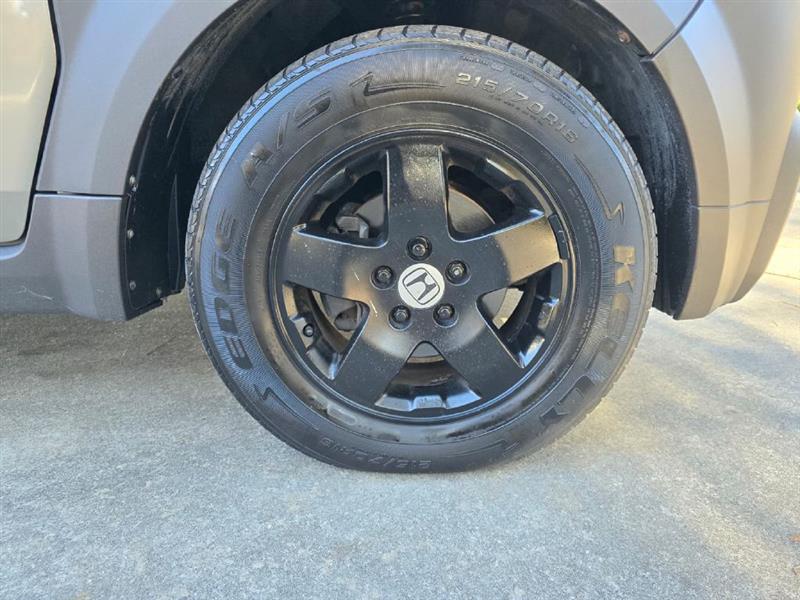 Honda Element EX 2WD AT w/ Front Side Airbags 2004
