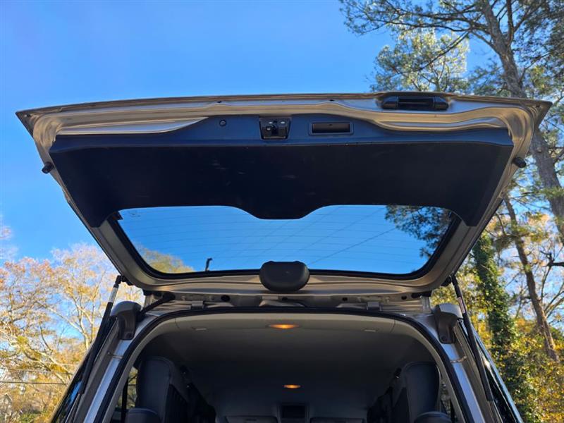 Honda Element EX 2WD AT w/ Front Side Airbags 2004