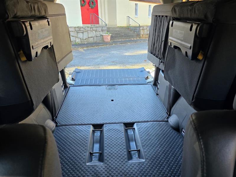 Honda Element EX 2WD AT w/ Front Side Airbags 2004