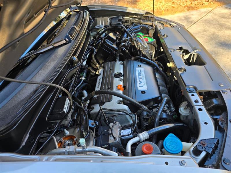 Honda Element EX 2WD AT w/ Front Side Airbags 2004