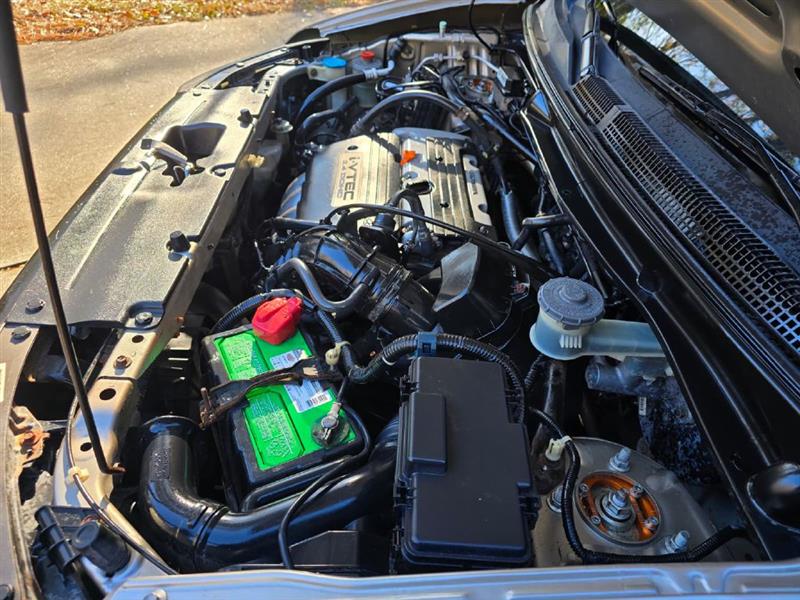 Honda Element EX 2WD AT w/ Front Side Airbags 2004