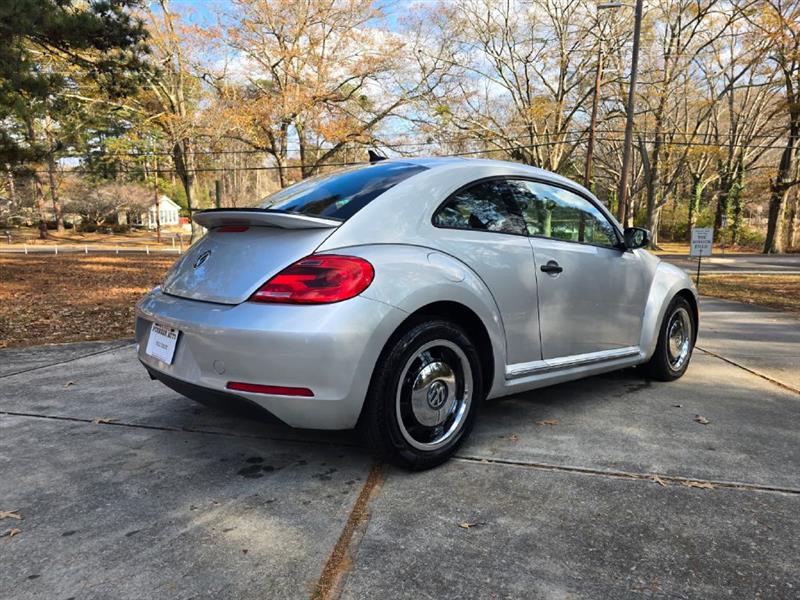 Volkswagen Beetle 1.8T Classic 2015