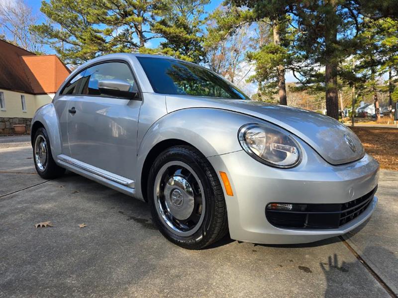 Volkswagen Beetle 1.8T Classic 2015