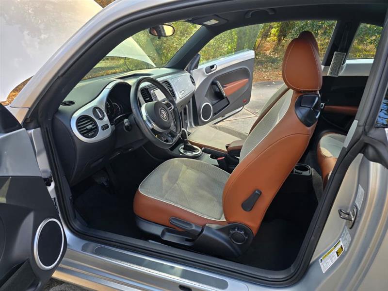 Volkswagen Beetle 1.8T Classic 2015