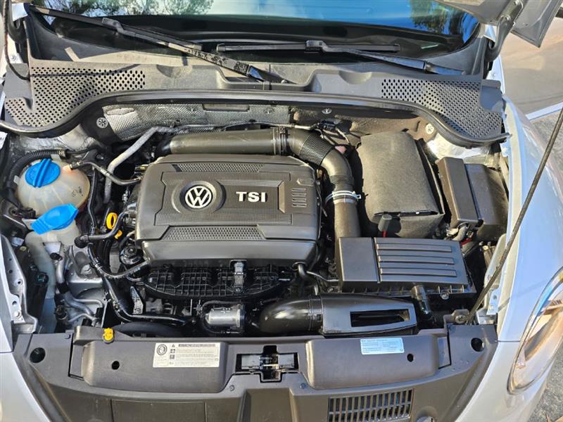 Volkswagen Beetle 1.8T Classic 2015