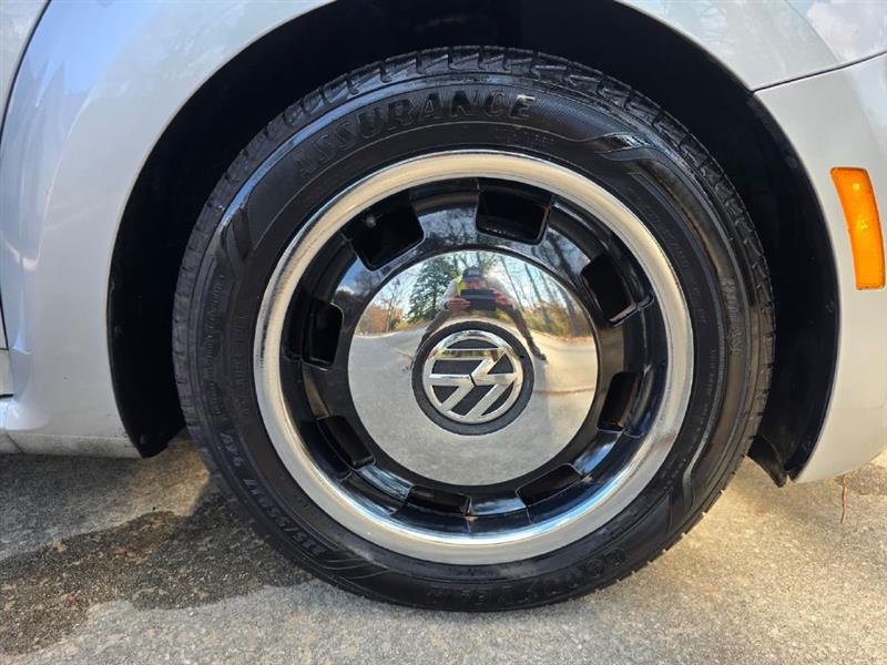 Volkswagen Beetle 1.8T Classic 2015