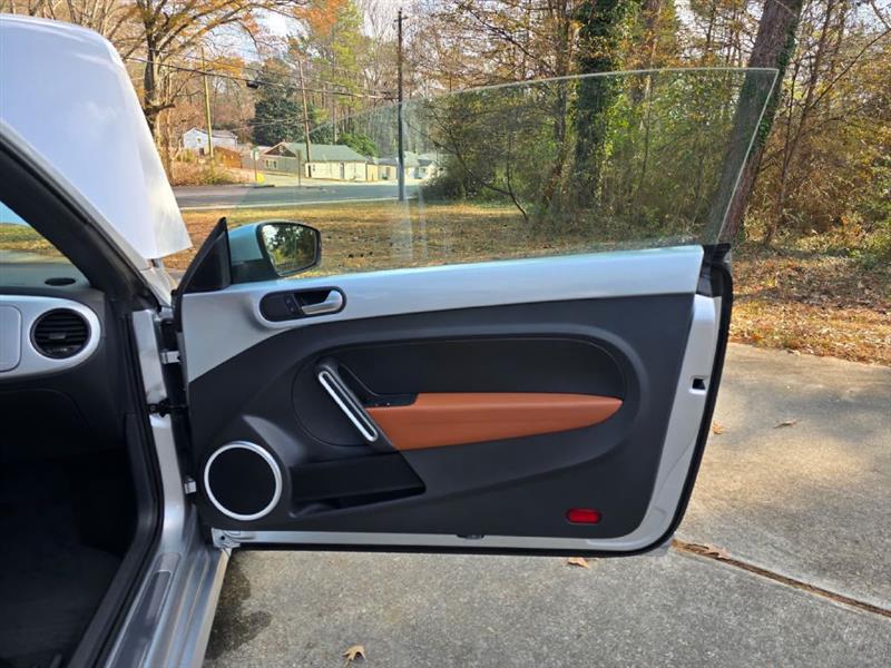 Volkswagen Beetle 1.8T Classic 2015