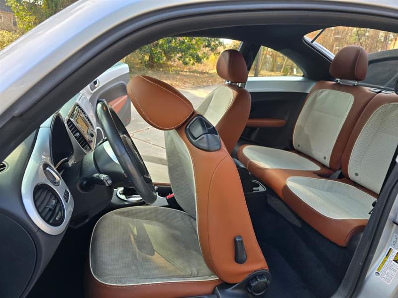 Volkswagen Beetle 1.8T Classic 2015