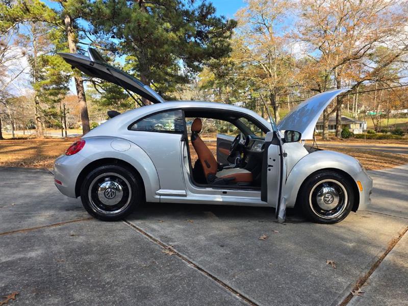 Volkswagen Beetle 1.8T Classic 2015