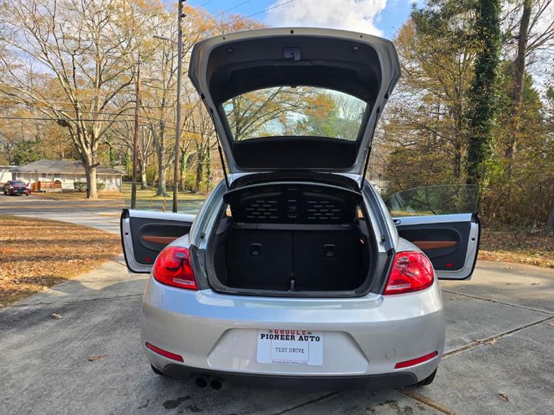 Volkswagen Beetle 1.8T Classic 2015