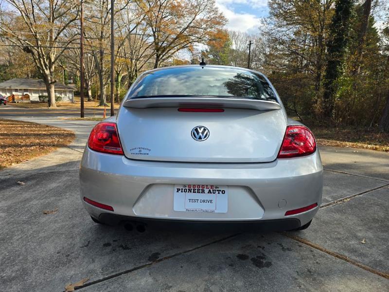 Volkswagen Beetle 1.8T Classic 2015