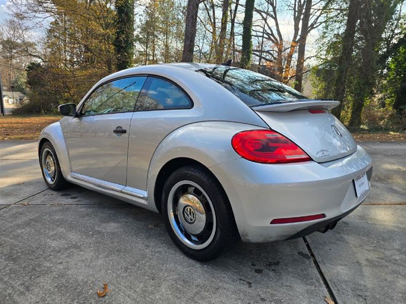 Volkswagen Beetle 1.8T Classic 2015