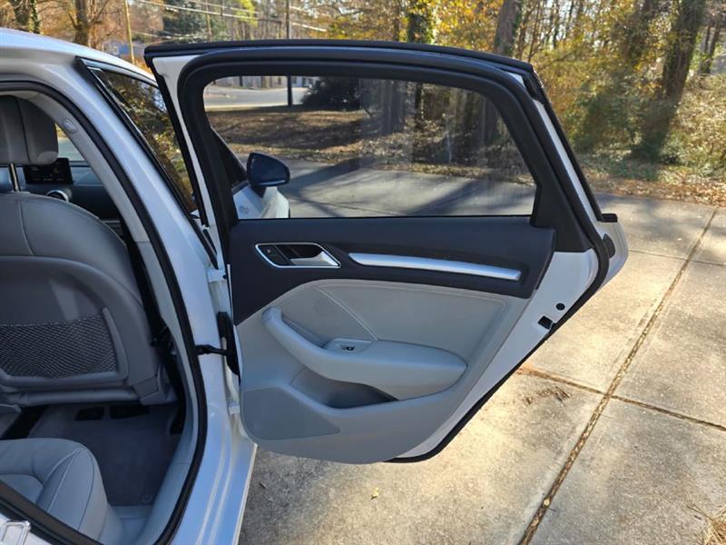 Audi A3 1.8T Premium FWD S tronic 2016