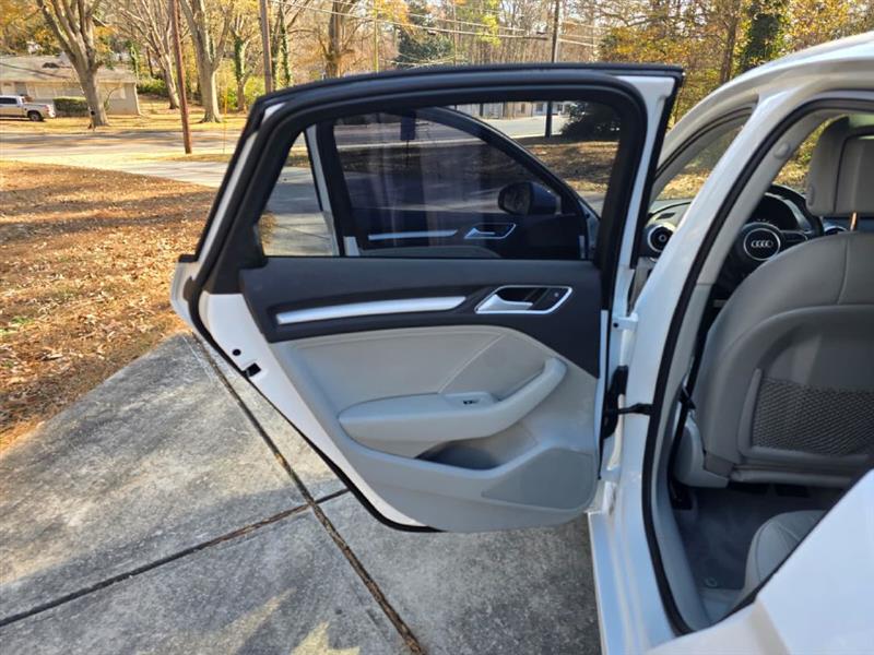 Audi A3 1.8T Premium FWD S tronic 2016