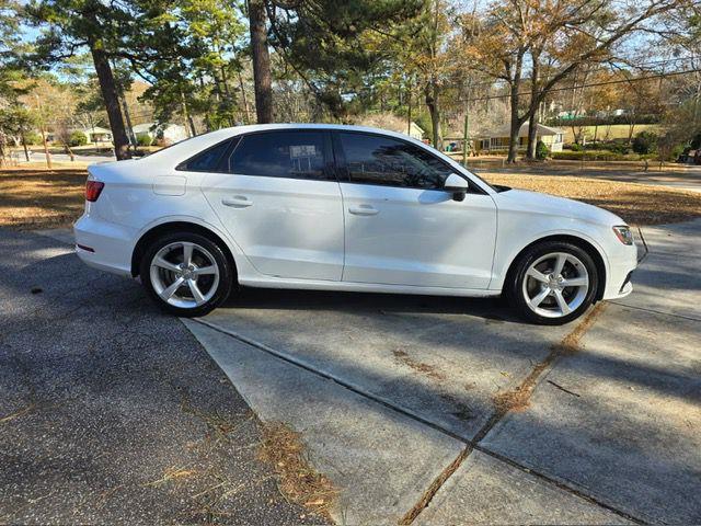 Audi A3 1.8T Premium FWD S tronic 2016