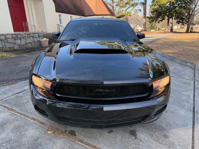 Ford Mustang V6 Coupe 2012
