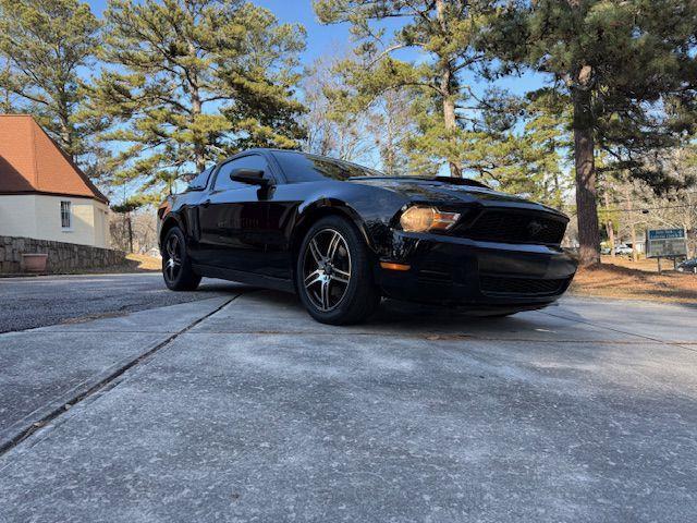 Ford Mustang V6 Coupe 2012