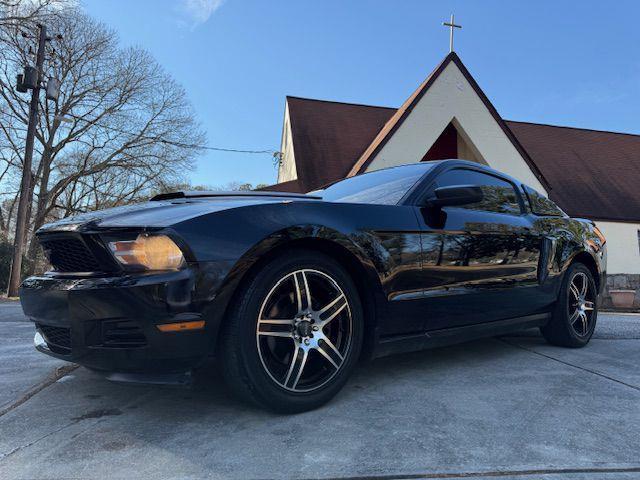 Ford Mustang V6 Coupe 2012