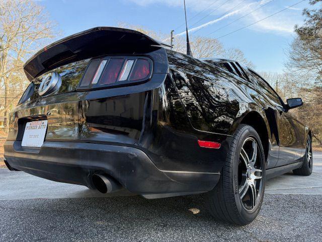 Ford Mustang V6 Coupe 2012