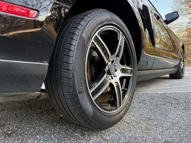 Ford Mustang V6 Coupe 2012