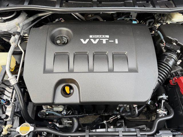 Toyota Corolla Base 5-Speed MT 2010