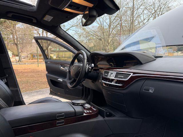 Mercedes-Benz S-Class S63 AMG 2008