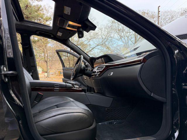 Mercedes-Benz S-Class S63 AMG 2008