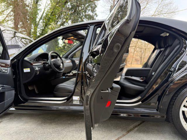 Mercedes-Benz S-Class S63 AMG 2008