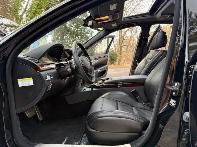 Mercedes-Benz S-Class S63 AMG 2008