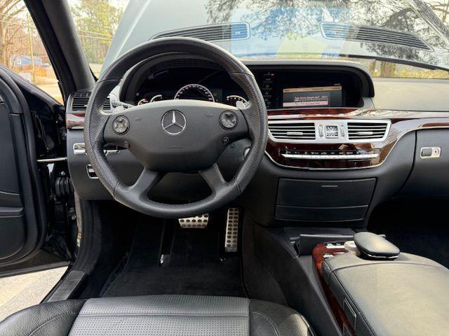 Mercedes-Benz S-Class S63 AMG 2008