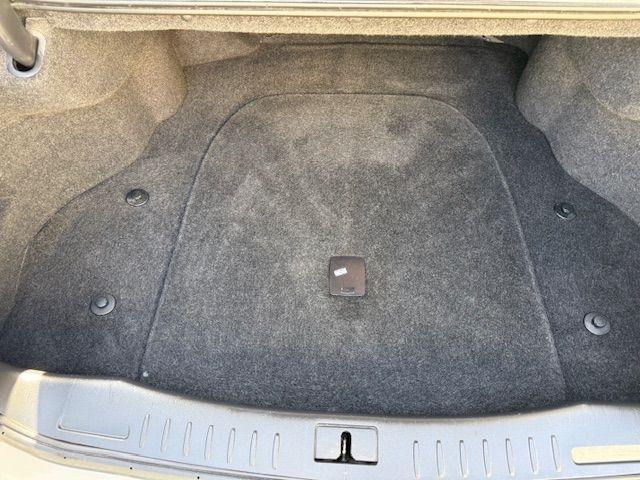 Cadillac DTS V8 2011