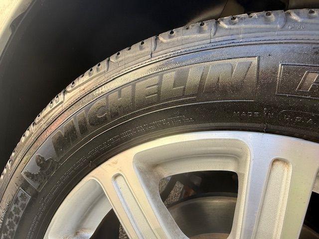 Cadillac DTS V8 2011