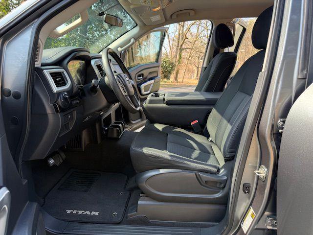 Nissan Titan S Crew Cab 2WD 2017