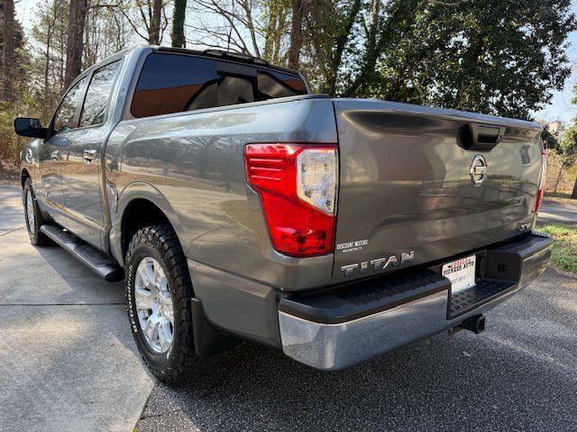 Nissan Titan S Crew Cab 2WD 2017