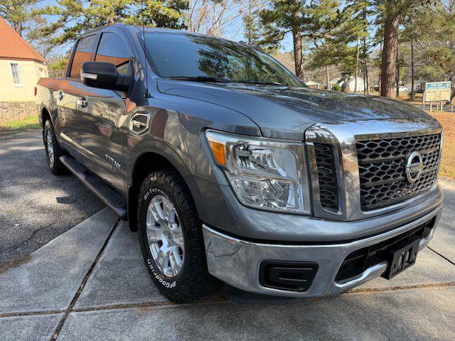 Nissan Titan S Crew Cab 2WD 2017