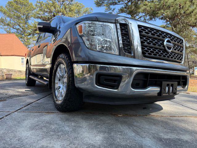 Nissan Titan S Crew Cab 2WD 2017
