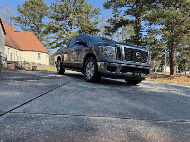 Nissan Titan S Crew Cab 2WD 2017
